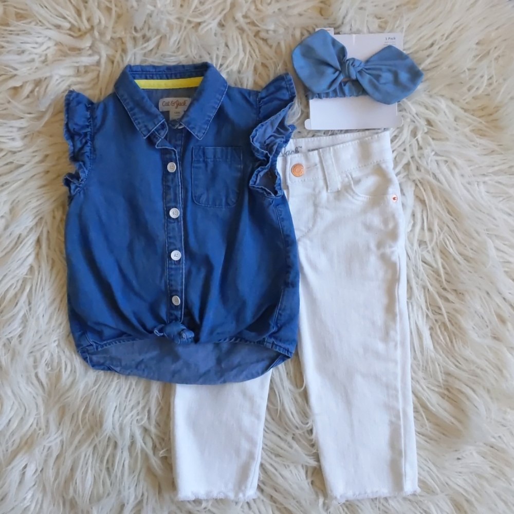 Chambray top and white jean capris